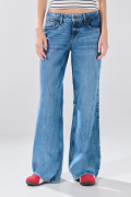 Jean infaltables open leg azul medio con bota ancha
