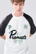 Camiseta crema clara de Snoopy con manga ranglan corta
