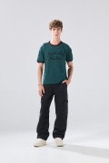 Camiseta cuello redondo en algodón verde con diseño college
