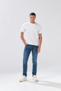 Jean infaltables slim azul oscuro con tiro bajo
