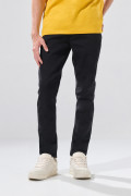 Jean skinny infaltables negro con tiro bajo y bolsillos
