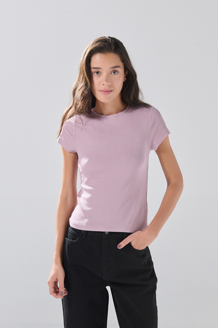 Camiseta en rib infaltables unicolor con cuello redondo
