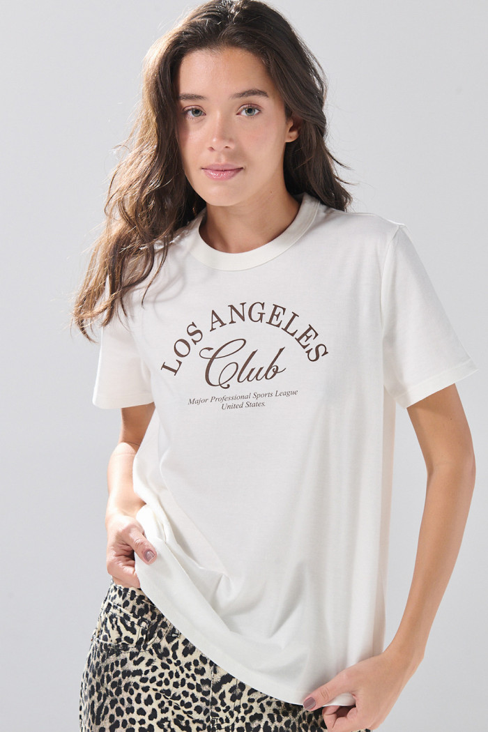 Camiseta college en algodón crema con cuello redondo
