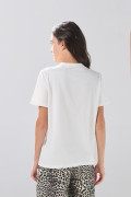Camiseta college en algodón crema con cuello redondo
