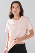 Camiseta rosada clara en algodón manga corta college
