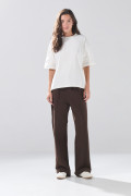 Camiseta cuello redondo oversize unicolor con aberturas
