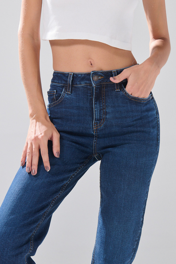 Jean straight leg bota recta infaltables azul con tiro alto

