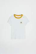 Camiseta crema college de Fan Edition con cuello redondo