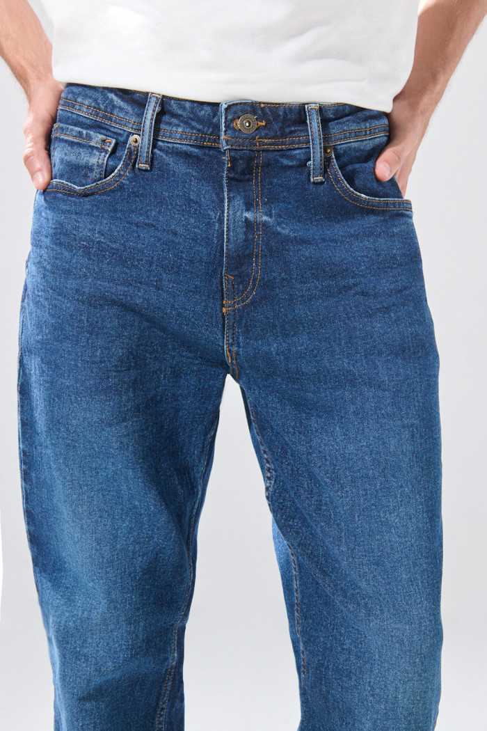 Jean straight leg bota recta infaltables azul con tiro bajo
