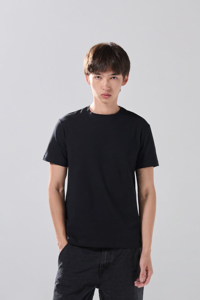 Camiseta infaltables en algodón manga corta unicolor

