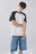 Bermuda de jean azul medio tipo loose con tiro bajo
