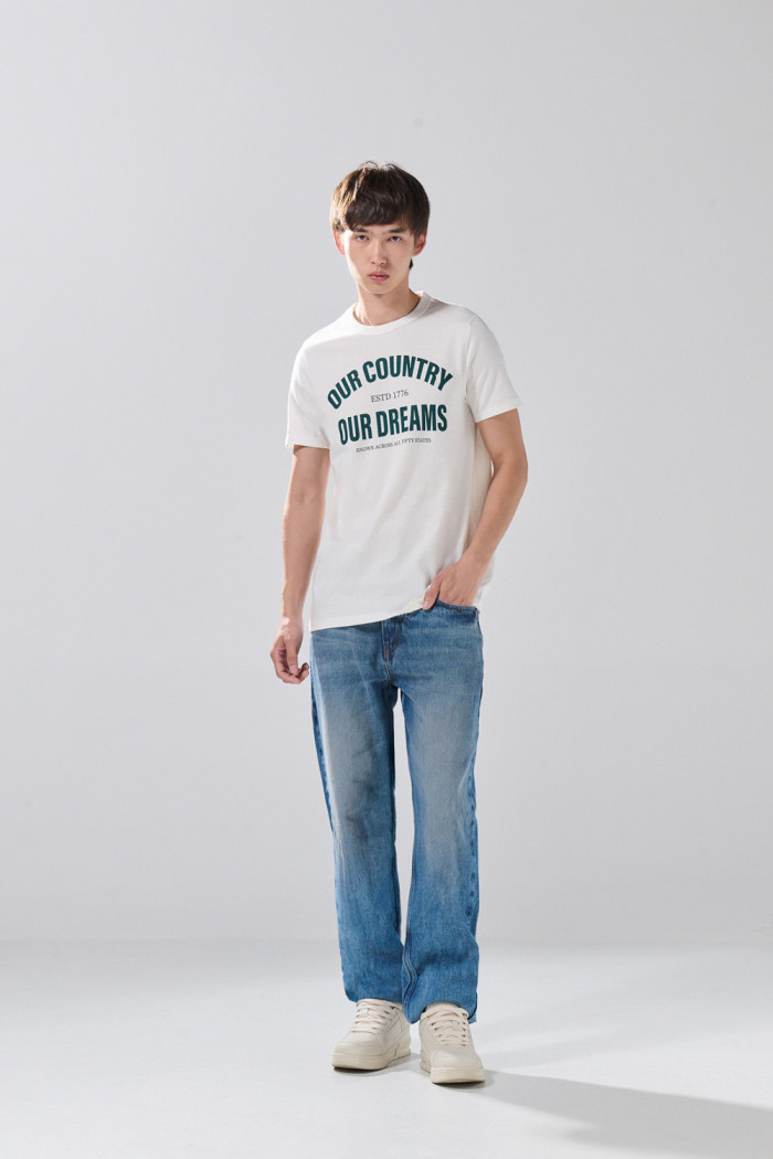 Camiseta en algodón manga corta crema con diseño college
