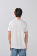 Camiseta en algodón manga corta crema con diseño college
