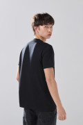 Camiseta unicolor cuello redondo infaltables en algodón

