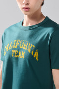 Camiseta cuello redondo verde en algodón con arte college
