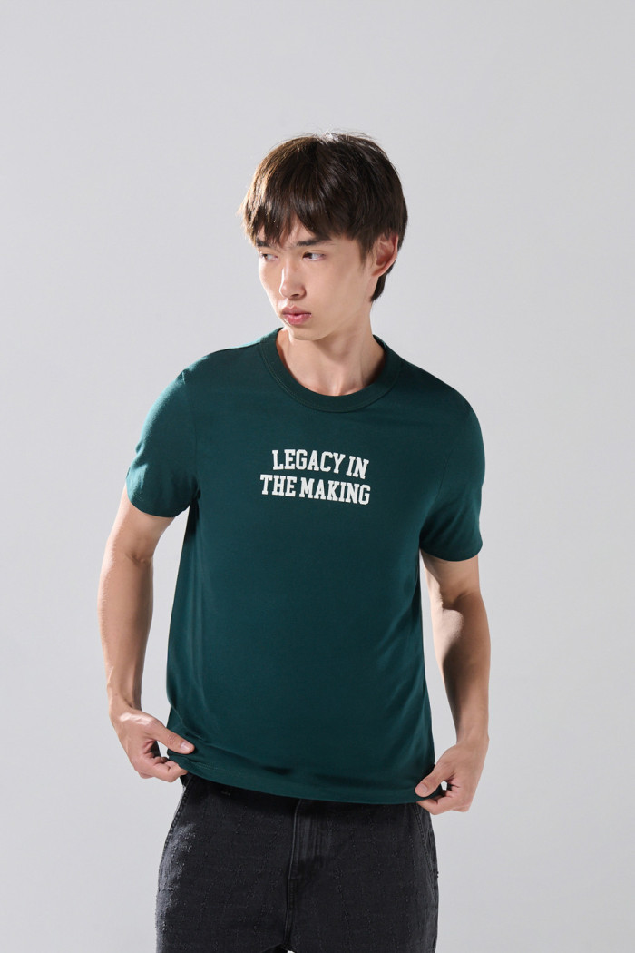 Camiseta verde oscura manga corta en algodón college
