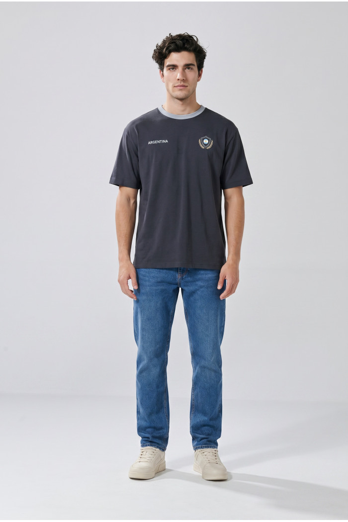 Camiseta college de Fan Edition azul con cuello redondo
