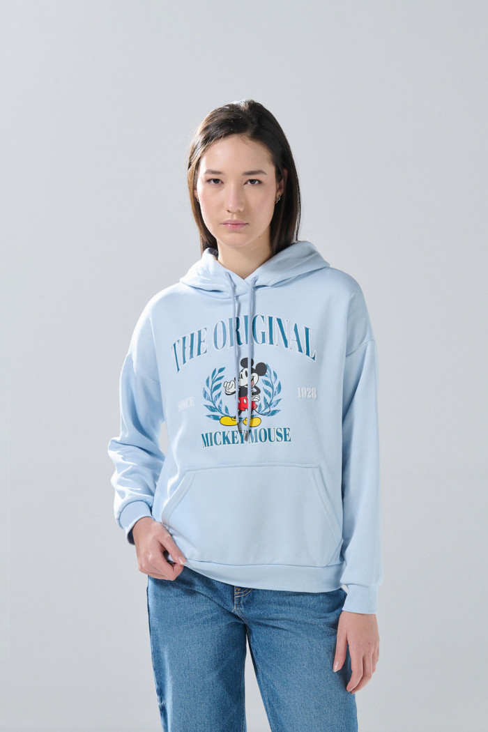 Buzo con capota azul claro oversize y diseño de Mickey
