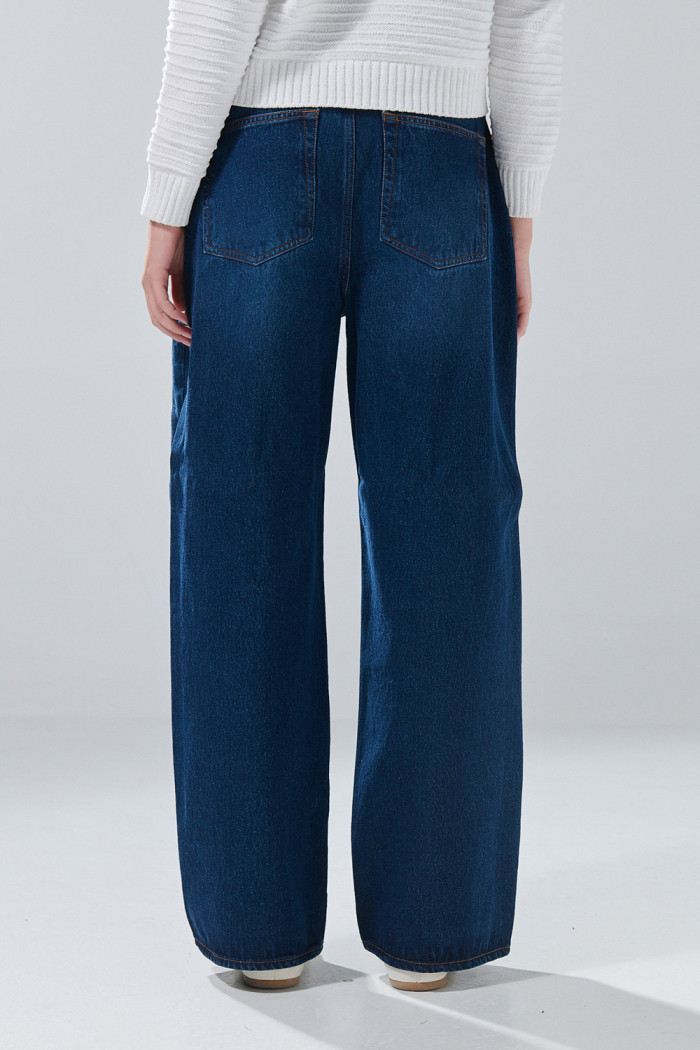 Jean baggy infaltables azul oscuro bota ancha con tiro medio
