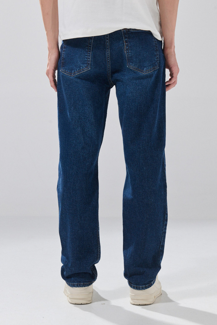Jean straight leg bota recta azul infaltables con tiro bajo
