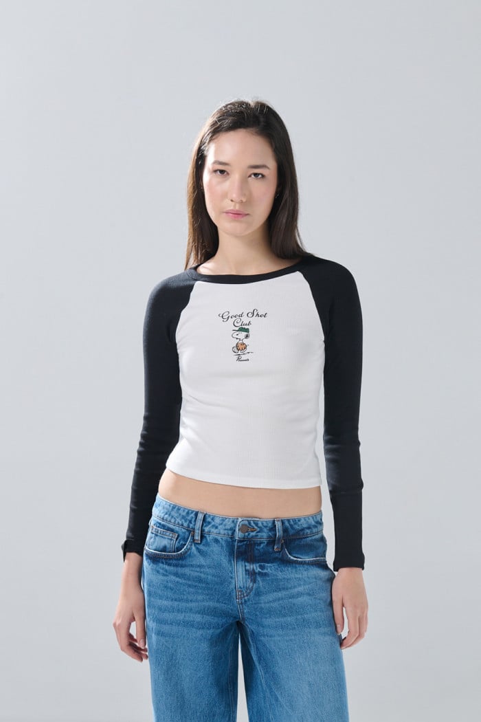 Camiseta de Snoopy crema con manga ranglan larga
