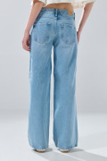 Jean open leg infaltables azul claro bota ancha con tiro bajo
