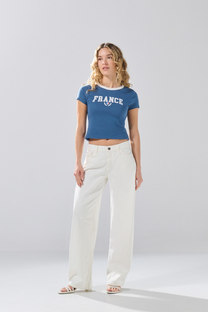 Camiseta college de Fan Edition azul medio con cuello redondo