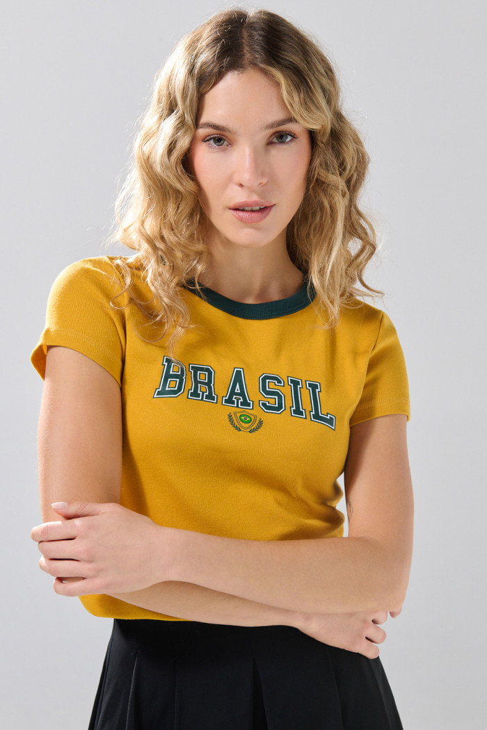 Camiseta amarilla college de Fan Edition con cuello redondo