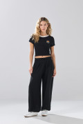 Camiseta negra college de Fan Edition con cuello redondo