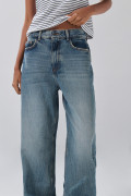 Jean azul oscuro baggy bota ancha con tiro medio y botón