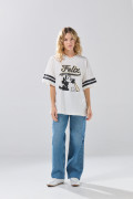 Camiseta oversize cuello V crema con diseño de Félix el Gato
