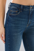 Jean súper skinny azul oscuro infaltables con 5 bolsillos
