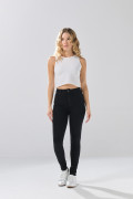 Jean súper skinny infaltables negro con tiro súper alto
