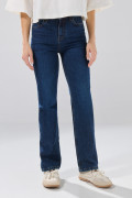Jean straight leg azul oscuro infaltables con tiro alto
