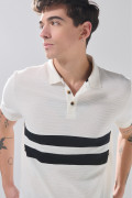 Camiseta polo unicolor de Boho Club con texturas y franjas
