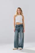 Jean baggy infaltables azul con tiro medio y bolsillos
