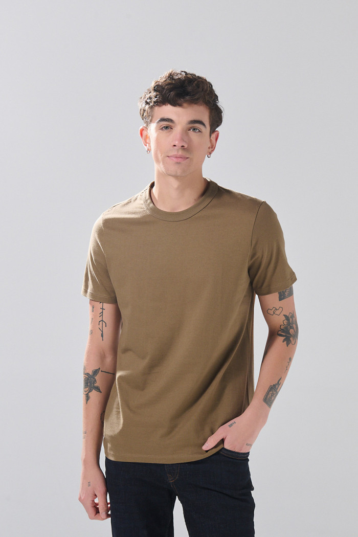 Camiseta en algodón ajustada cuello redondo unicolor

