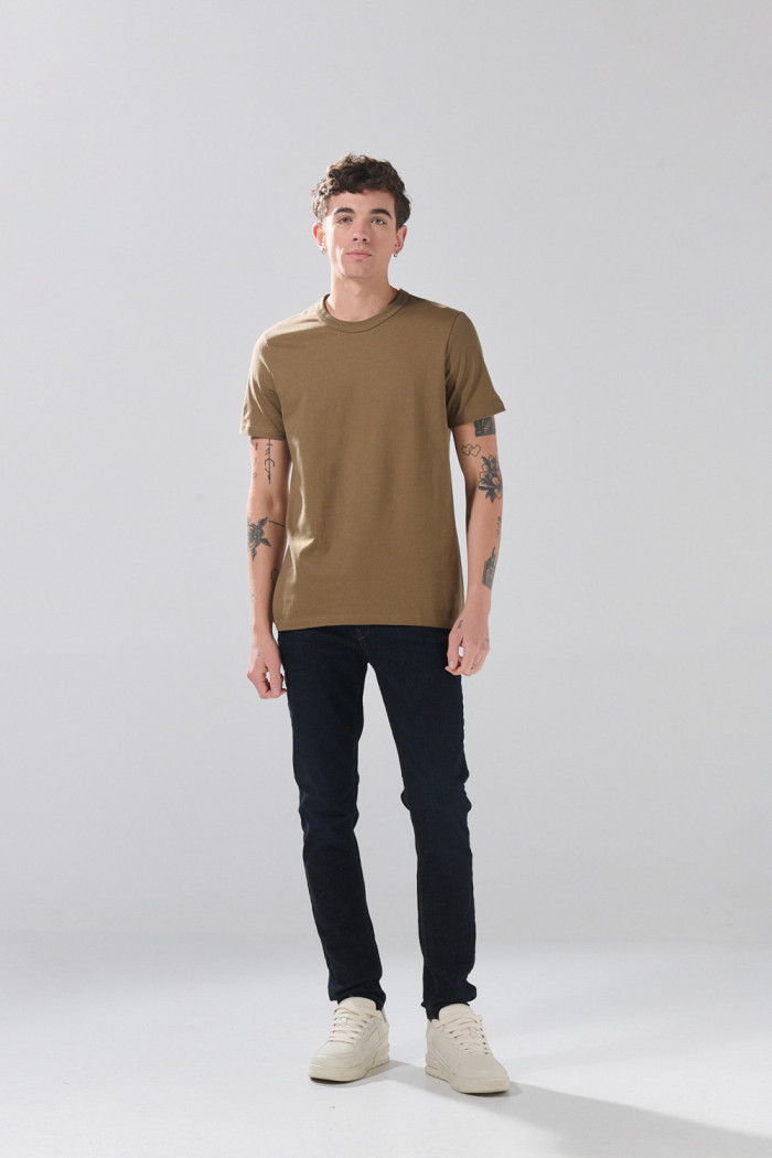 Jean azul intenso infaltables skinny con tiro bajo
