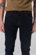 Jean azul intenso infaltables skinny con tiro bajo
