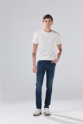 Jean skinny infaltables azul oscuro con costuras en contraste

