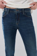 Jean skinny infaltables azul oscuro con costuras en contraste
