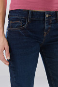 Jean straight leg bota recta infaltables azul con bolsillos
