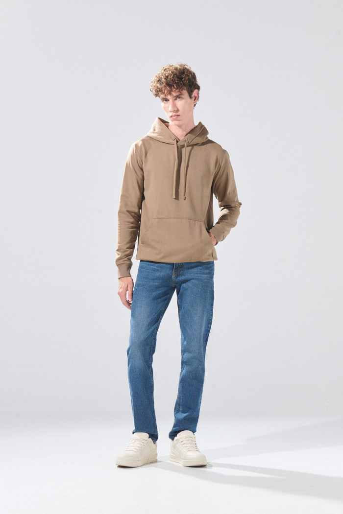 Jean tiro bajo slim infaltables azul oscuro con bolsillos
