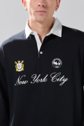 Buzo negro oversize con cuello polo y diseño college
