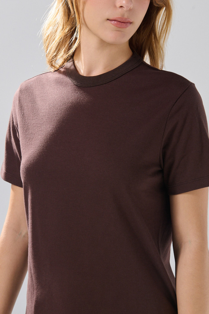 Camiseta infaltables en algodón unicolor con manga corta
