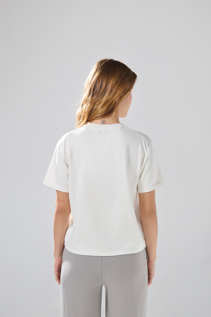 Camiseta en tela suave manga corta unicolor holgada
