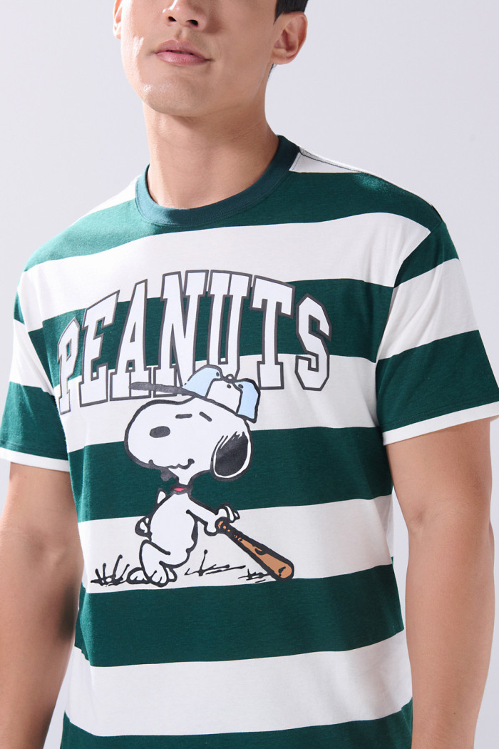 Camiseta crema a rayas manga corta con arte de Snoopy
