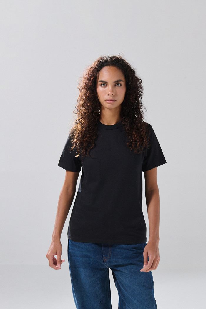 Camiseta infaltables en algodón unicolor con manga corta
