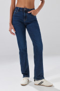 Jean infaltables azul oscuro straight leg con tiro alto
