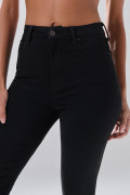 Jean negro súper skinny infaltables con 5 bolsillos

